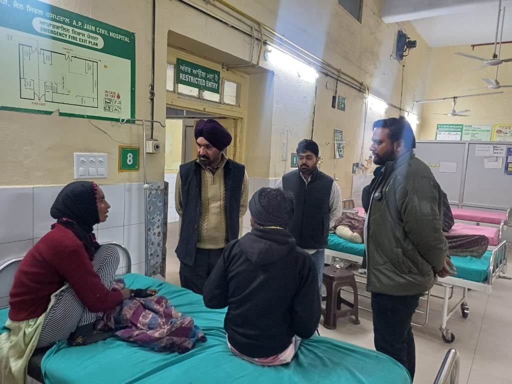 ਸਿਵਲ ਸਰਜਨ ਨੇ ਸਿਵਲ ਹਸਪਤਾਲ ਰਾਜਪੁਰਾ ਦੇ ਐਮਰਜੈਂਸੀ ਵਾਰਡ ਦਾ ਕੀਤਾ ਦੌਰਾ     